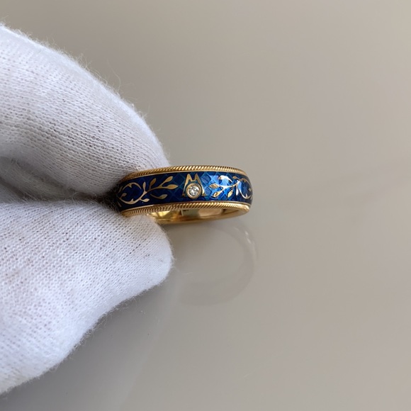 Wellendorff Forget-Me-Not Yellow Gold Blue Ring. - Picture 8 of 16